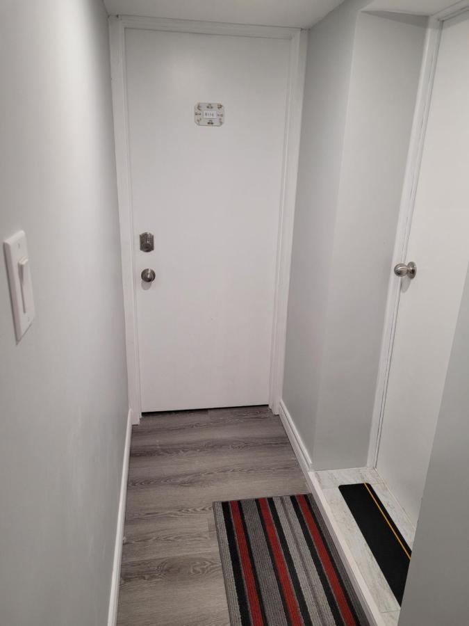 Guest House Basement - Master Bedrooms In Bayview Village Toronto Exterior foto